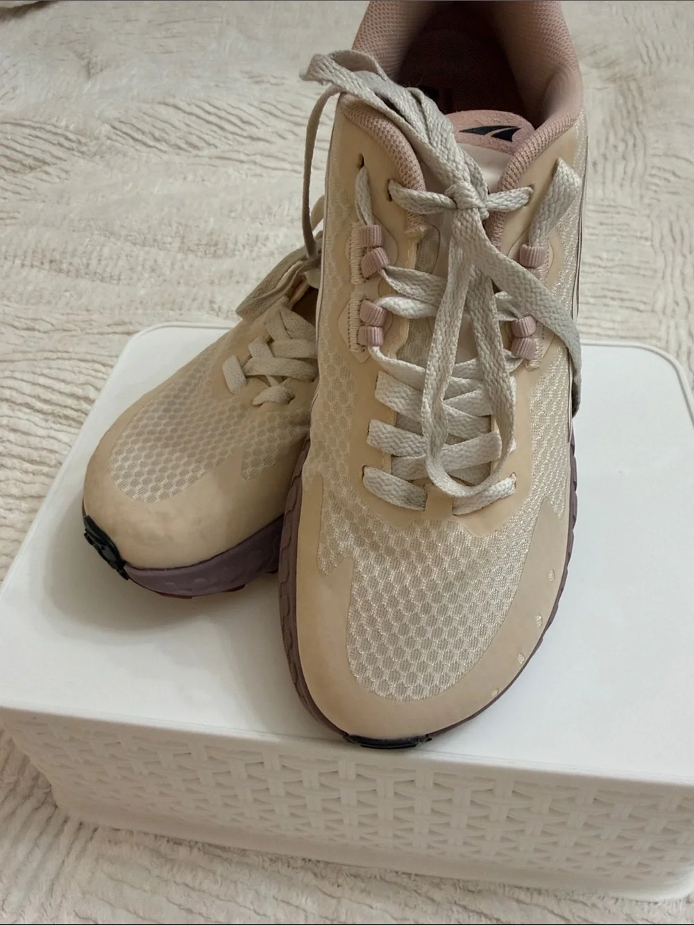 Altra comfortable women